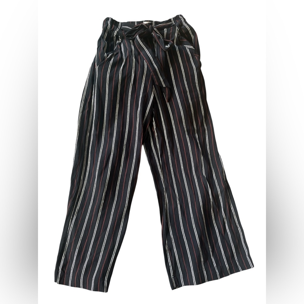 Wilfred red and white pinstripe black cropped pants (size XXS)